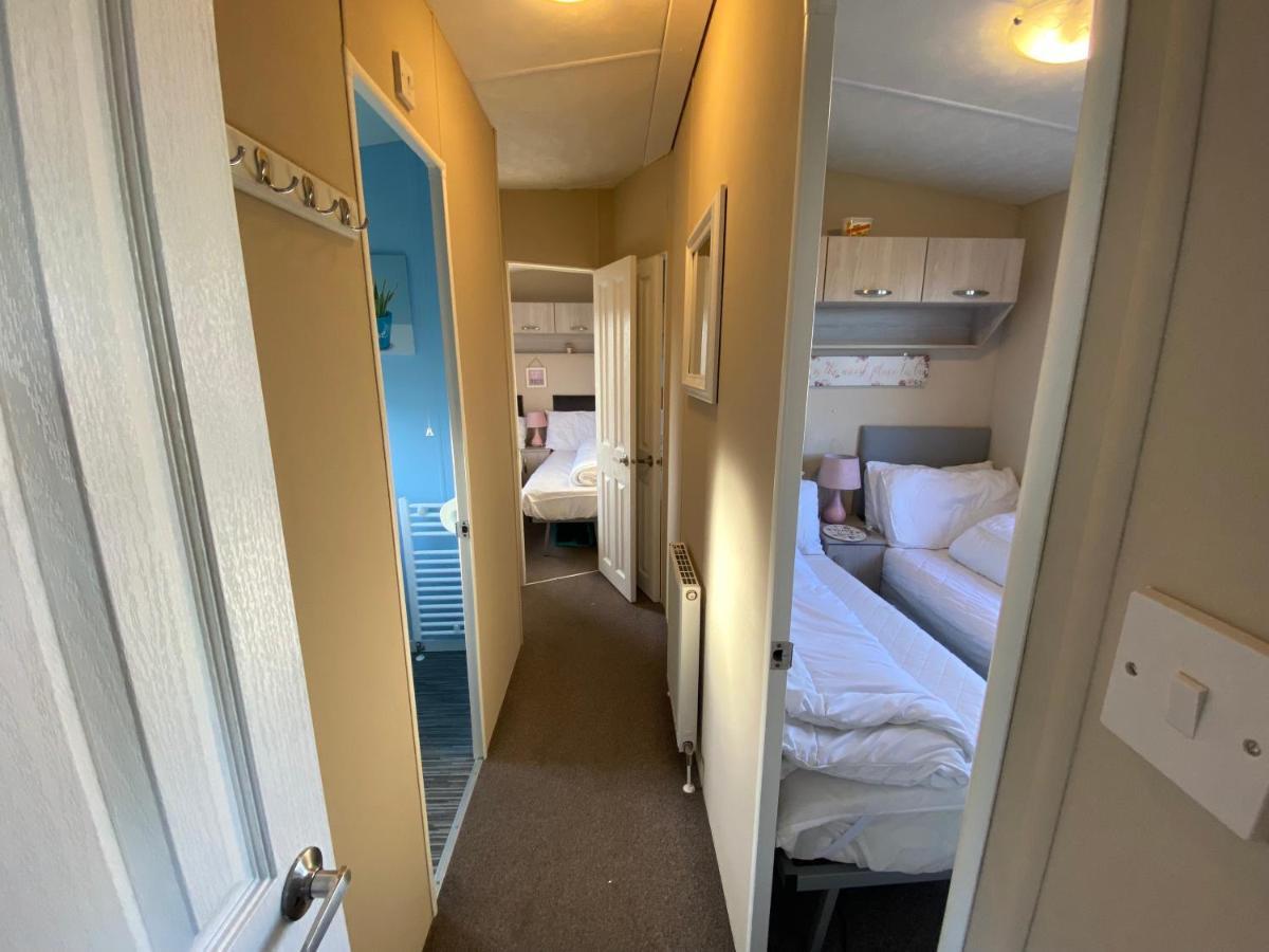Cosy & Modern Private Seaview Caravan North Seaton Exterior photo