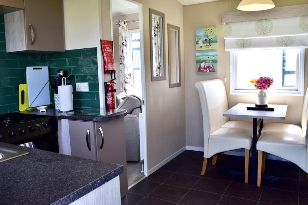 Cosy & Modern Private Seaview Caravan North Seaton Exterior photo
